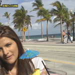 Dalia in 'Beach Bunny'