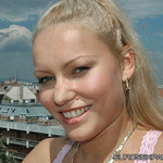 Elinor in 'Pink Minx'