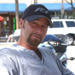 Hannah in 'Window Shopping'