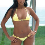 Katerine in 'Fine Brown Frame'