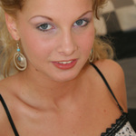 Kissy in 'Tight Seal'