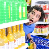 Luna Star in 'Grocery Store Milf'