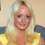 Melissa in 'French Curler'