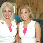 Nikki in 'Clit Hanger'