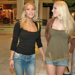 Carli in 'Browsing For Pussy'