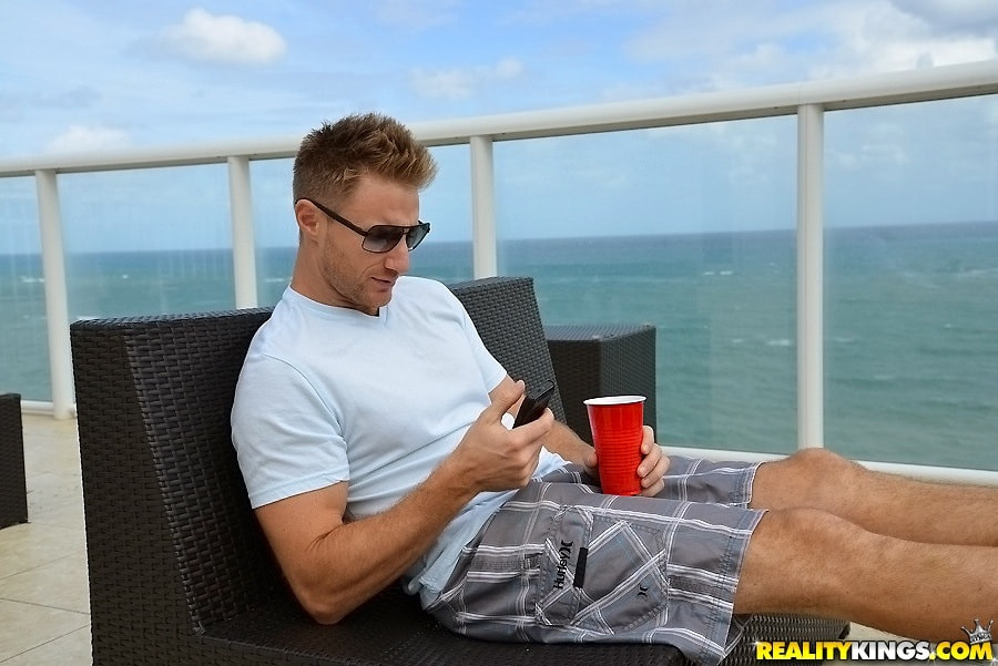 Vacation cooch