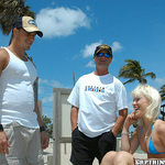 Marilyn in 'Coppertone Bone'