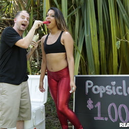 Hustling Hussie
