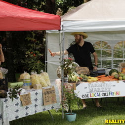 Farmers Market Sluts