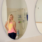 Vanda Lust in 'New Cummer'